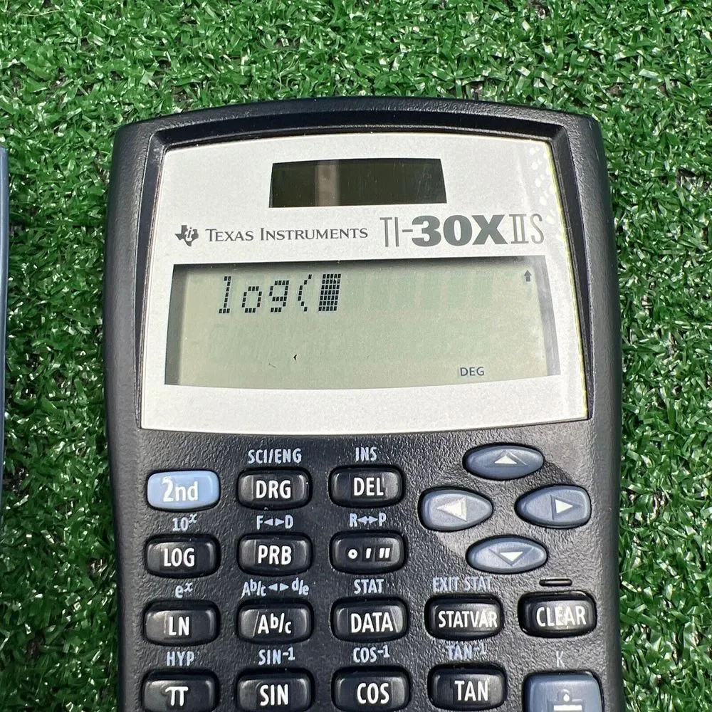 Texas Instruments TI-30X IIS Scientific‎ Calculator Solar Tested Works